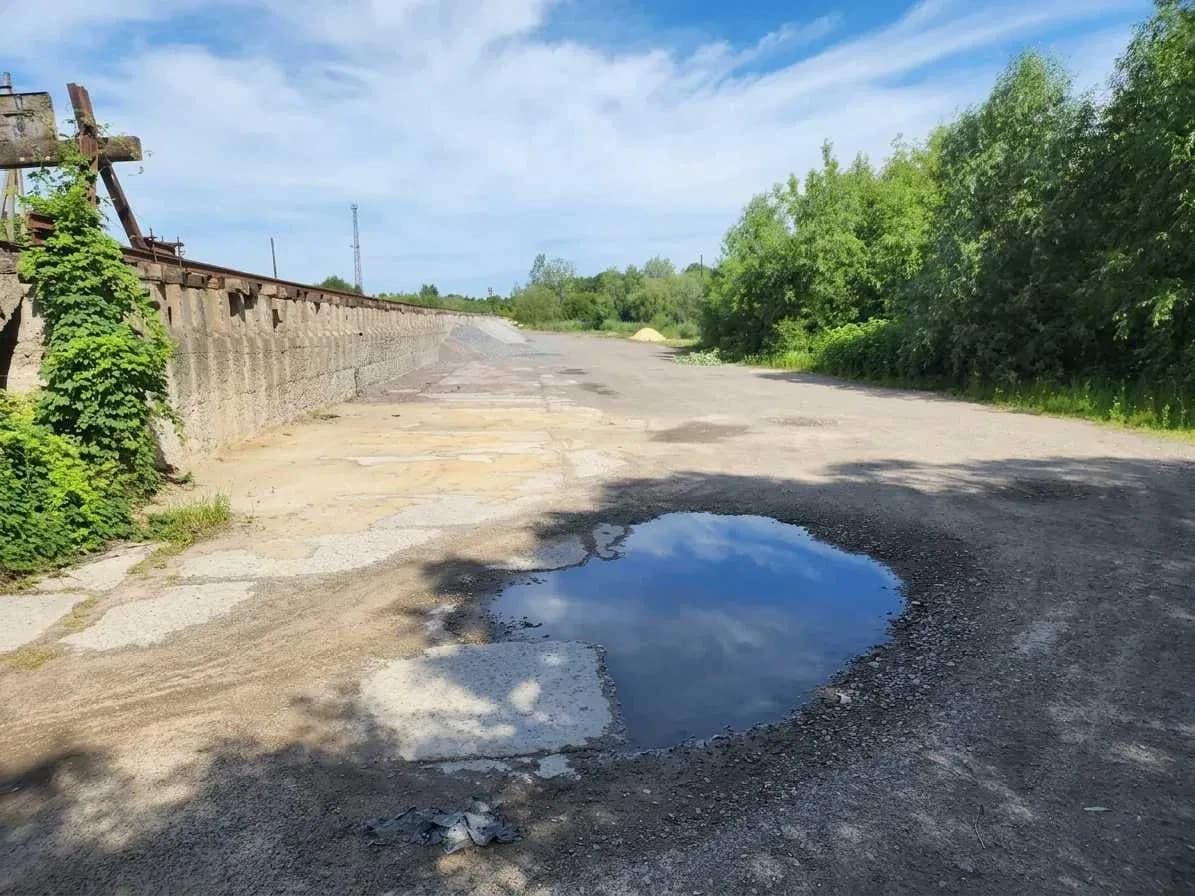 Майданчик, Жовква: під’їзна колія, вивантаження сипучих матеріалів - фото 4