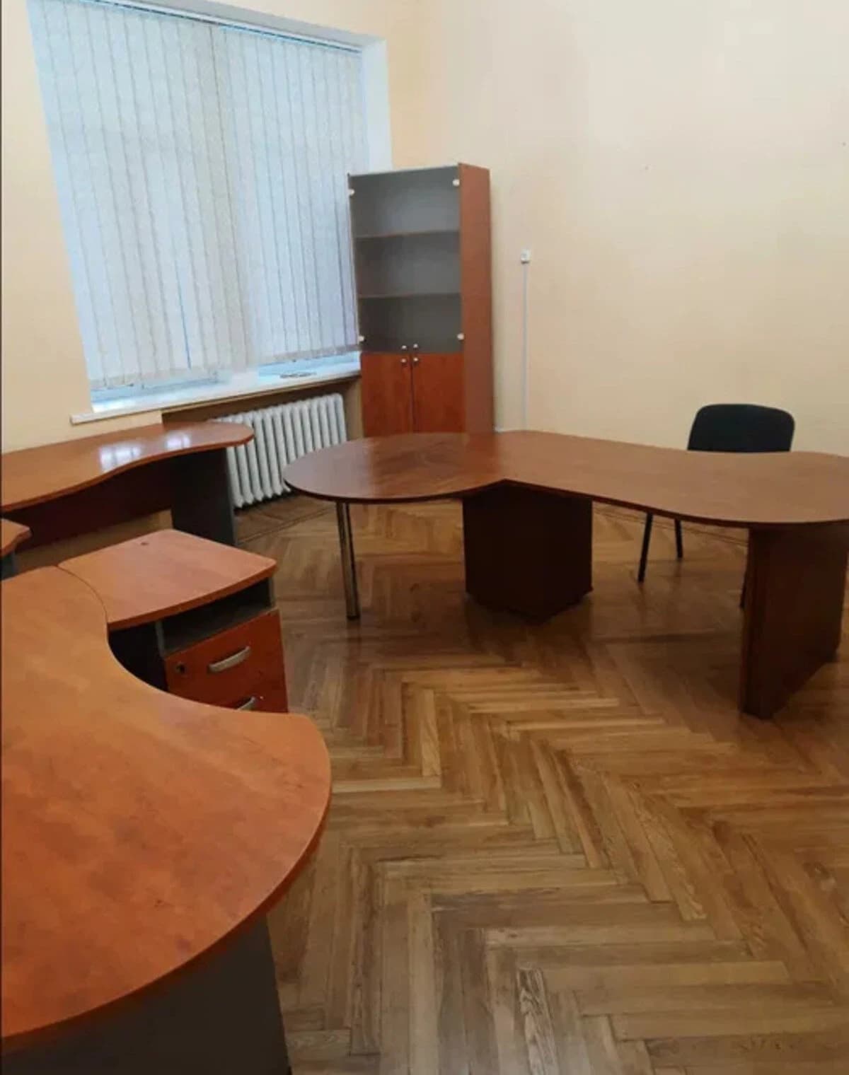 3-кімнатна квартира, Нагірний: новий ремонт, 2 входи на обидві сторони
