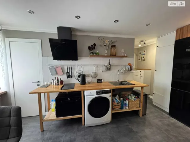 3-кімнатна квартира, Академмістечко: 2 санвузли, кухня 18 м² - фото 5