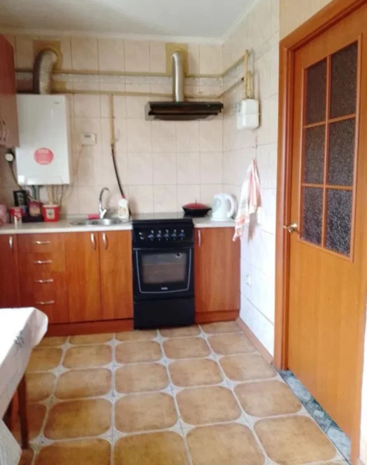 2-кімнатна квартира, Шостка: кухня 19.1 м², газове опалення - фото 4