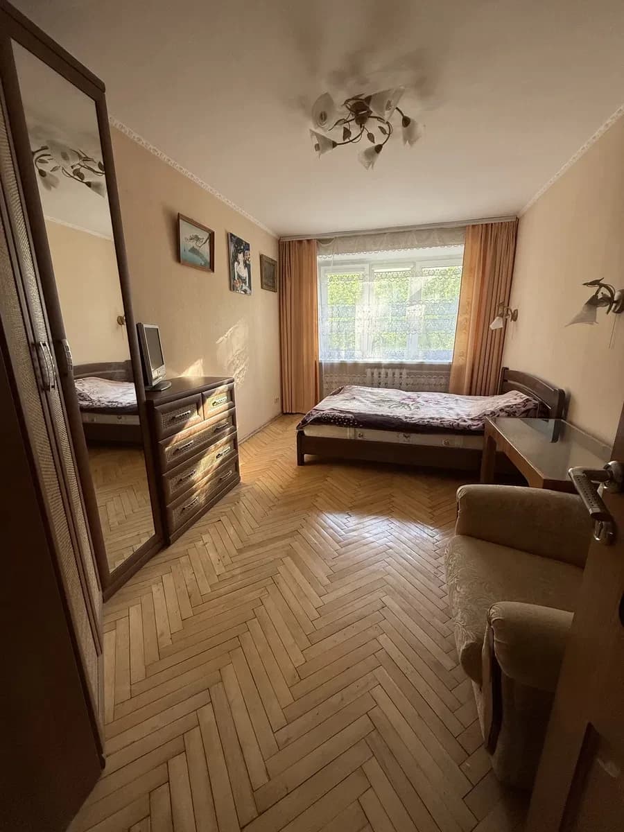2-кімнатна квартира, Голосіївський: ліс 3 хвилини, метро Васильківська