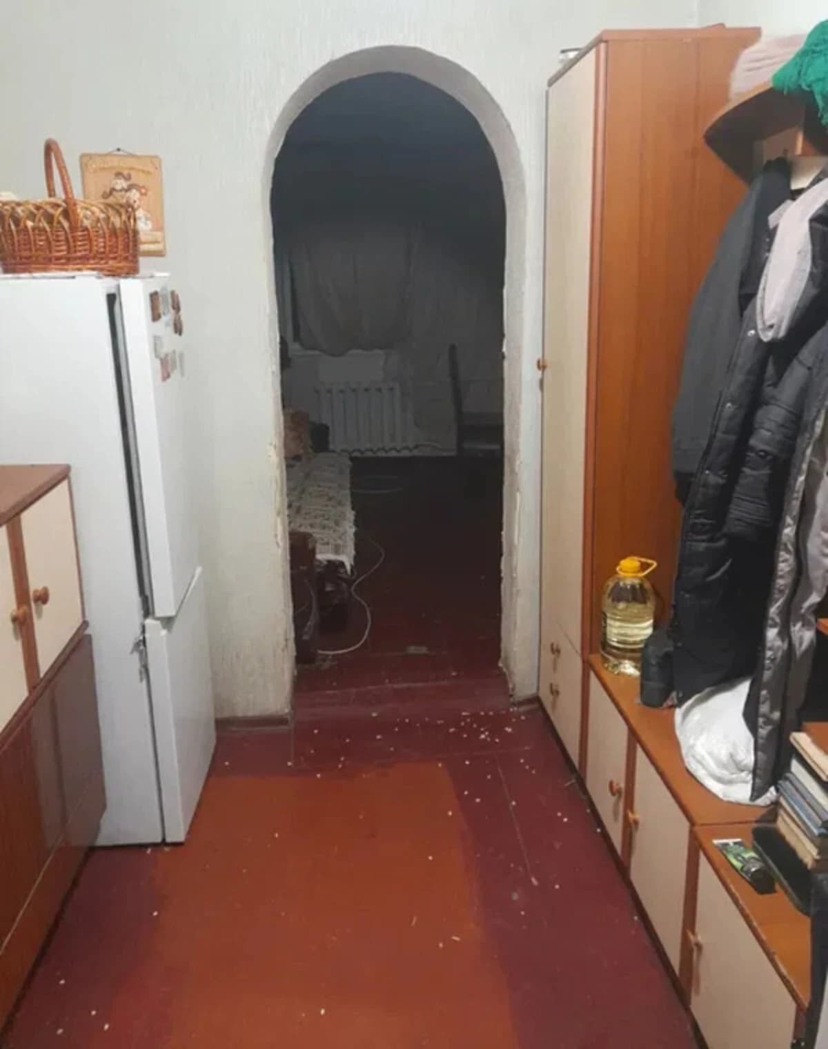 Будинок, Липова Долина: гараж у дворі, криниця, газове й пічне опалення - фото 4