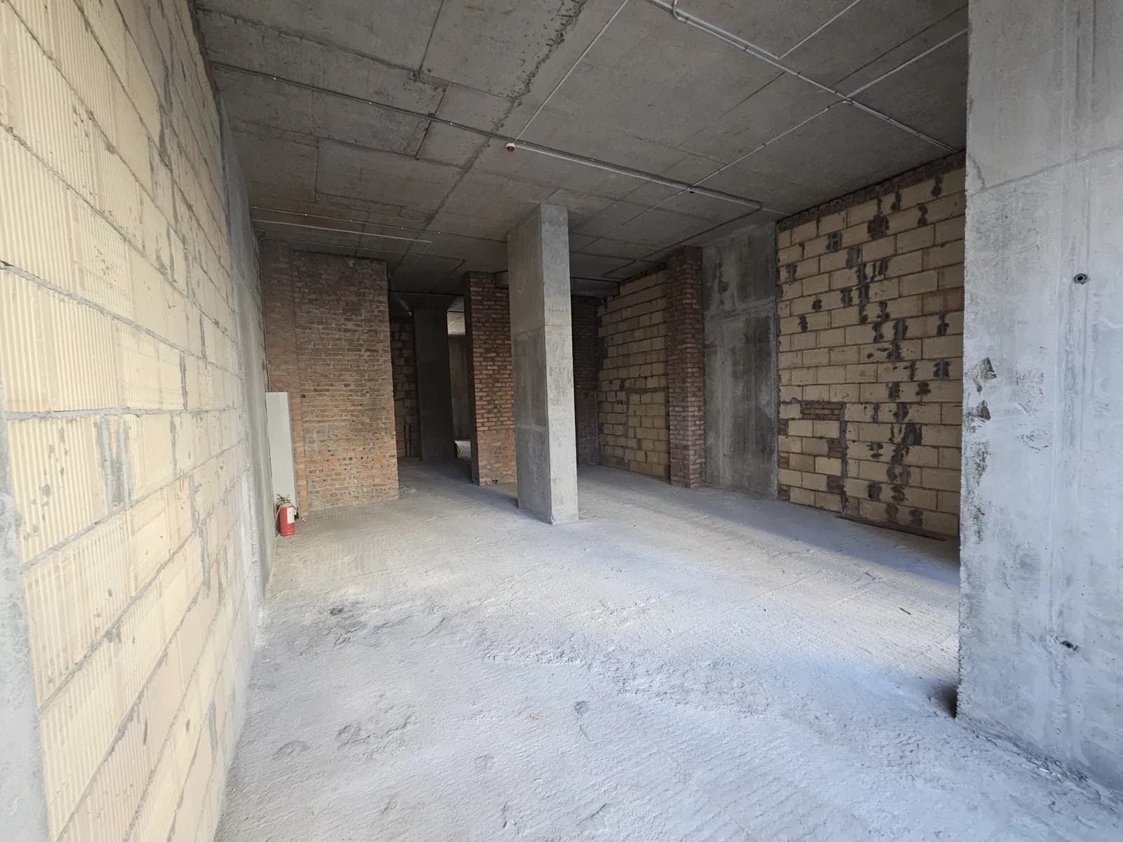 Приміщення у ЖК City Hub: фасадне, 2 входи, метро Вокзальна 15 хв - фото 4