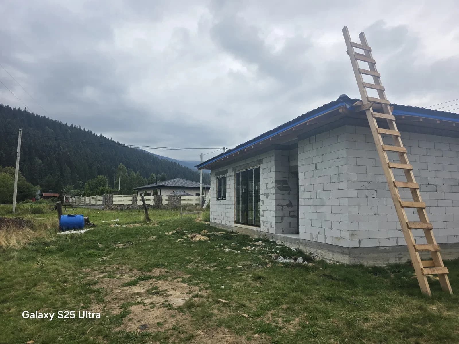 Будинок, Микуличин: панорама на гору Хом'як, у горах - фото 1