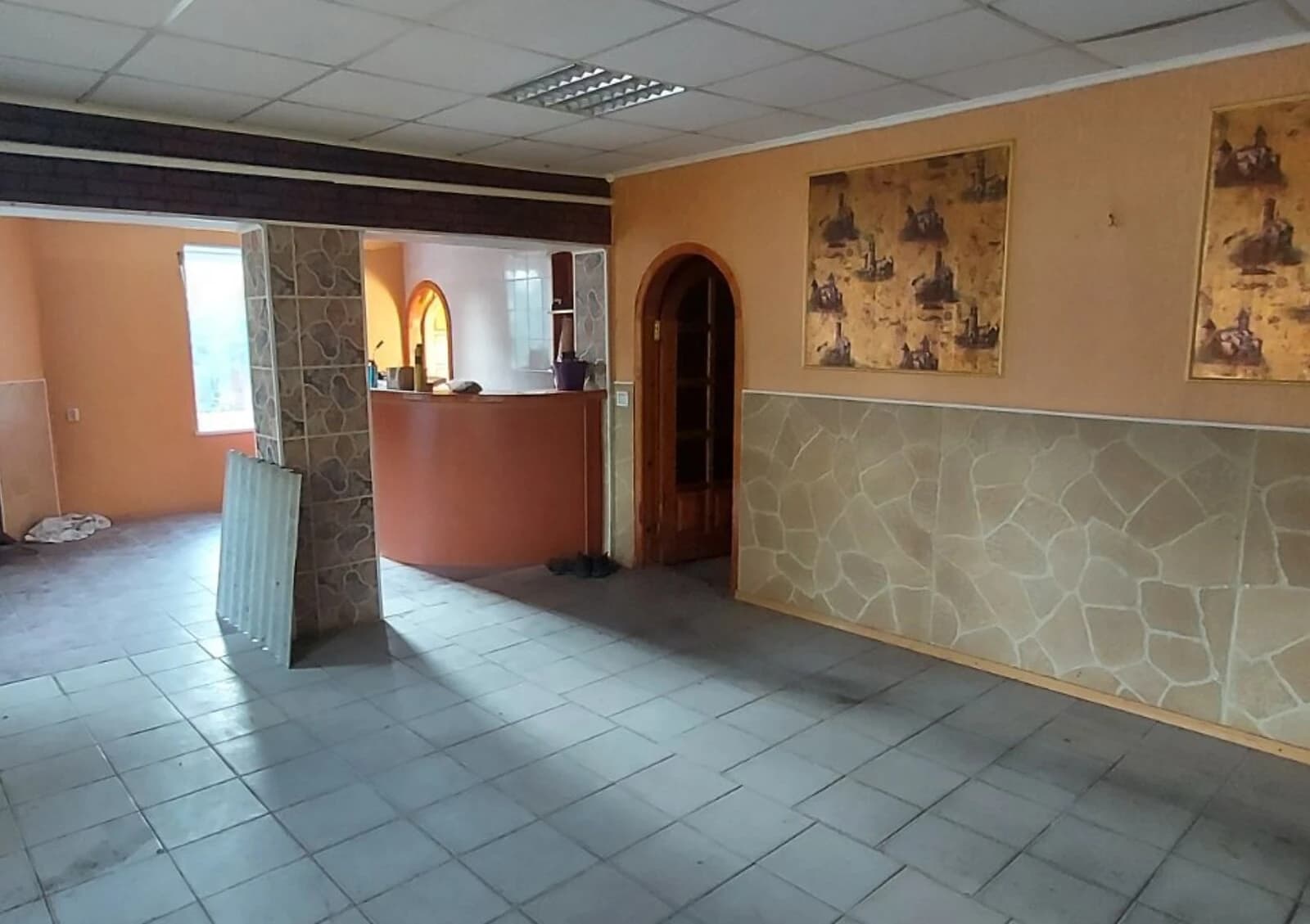 Спеціальне приміщення, Лубни: два входи, газове опалення - фото 3