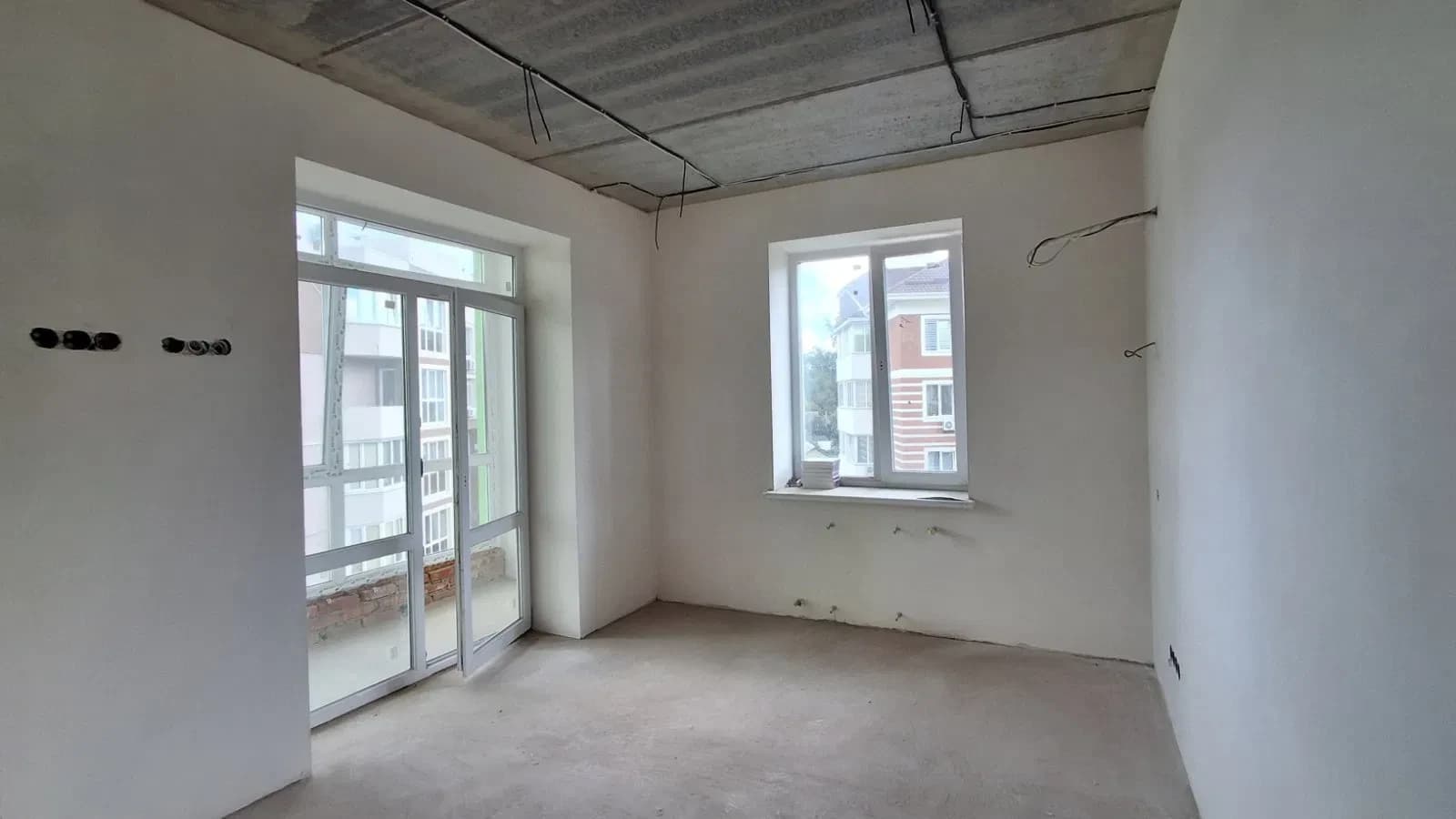 2-кімнатна квартира, Ірпінь: кухня-вітальня 33.5 м², 2 балкони - фото 3