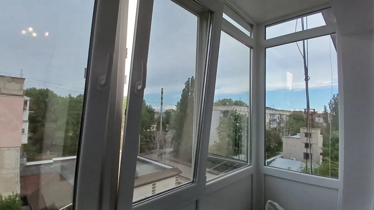 3-кімнатна квартира, Новомиколаївка: євроремонт, газове опалення - фото 4