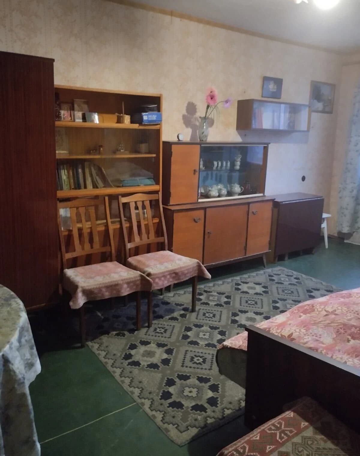3-кімнатна квартира, Центр: вода й опалення без світла, роздільні кімнати - фото 4