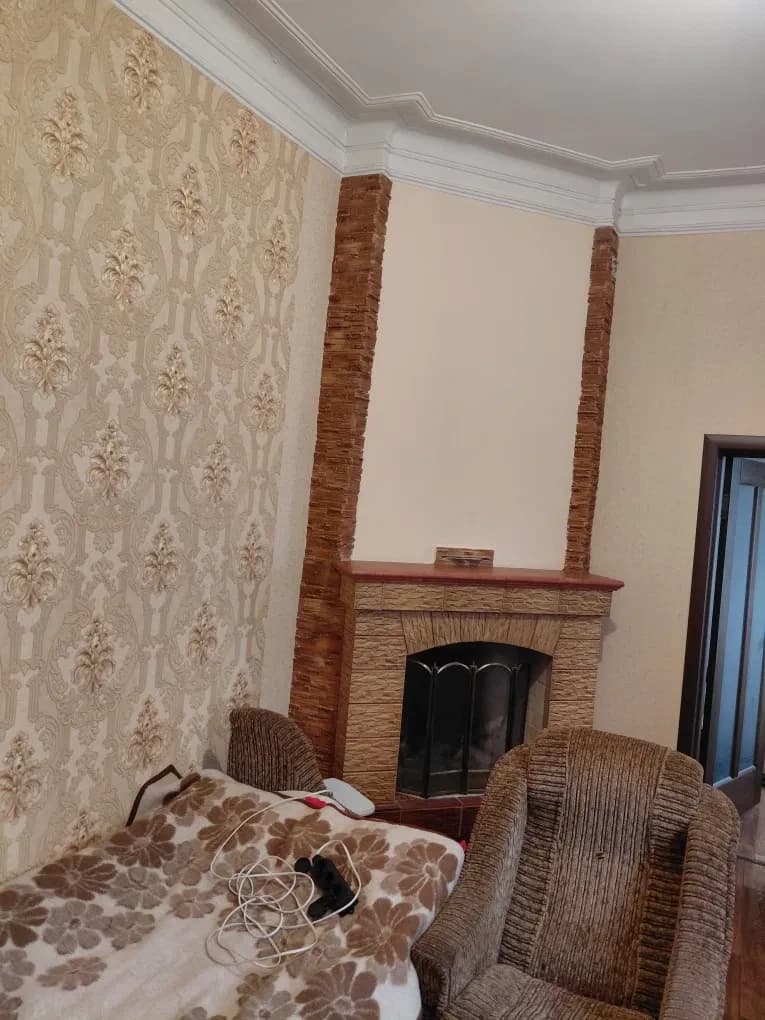 Частина будинку, Полтава: центр міста, євроремонт, сарай із погрібом - фото 1