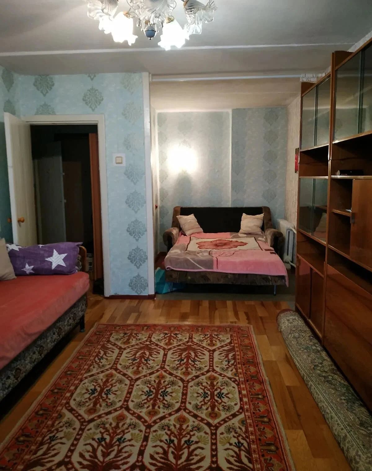 1-кімнатна квартира, Дніпро: косметичний ремонт, панельні стіни