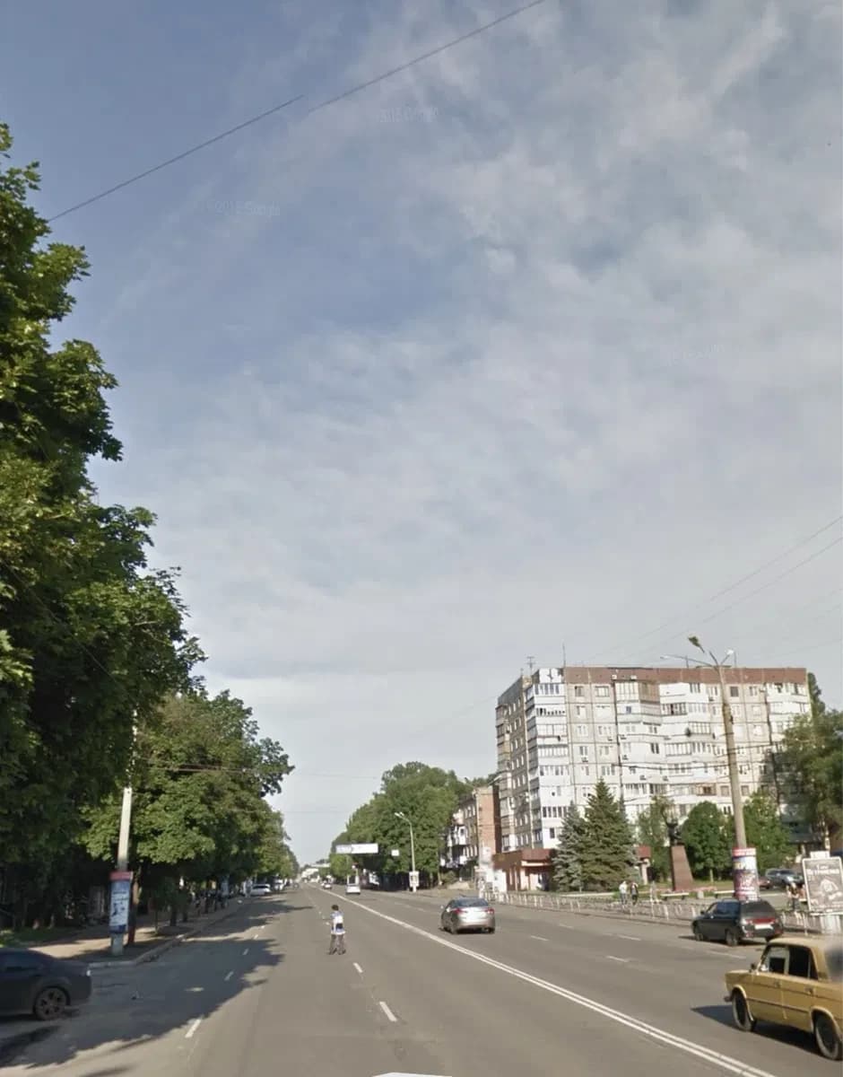Чешка, 97-й квартал: двостороння, кухня та спальня у двір - фото 2