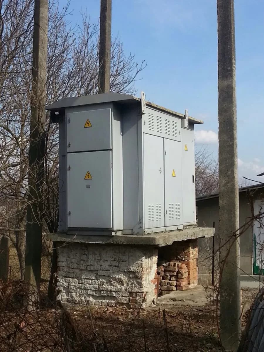 Колишній цегельний завод, Стрілецький Кут: 3 га, швейне обладнання - фото 2