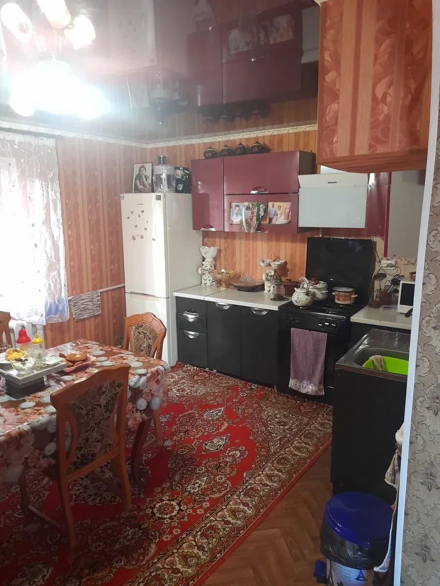 Будинок, Варварівка: перша лінія від річки, 4 сотки