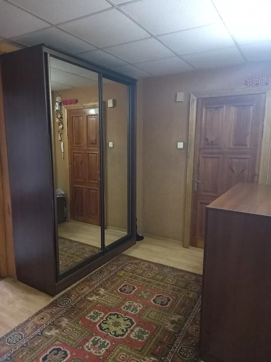 3-кімнатна квартира, Шахтобудівників: газове опалення, балкон - фото 1