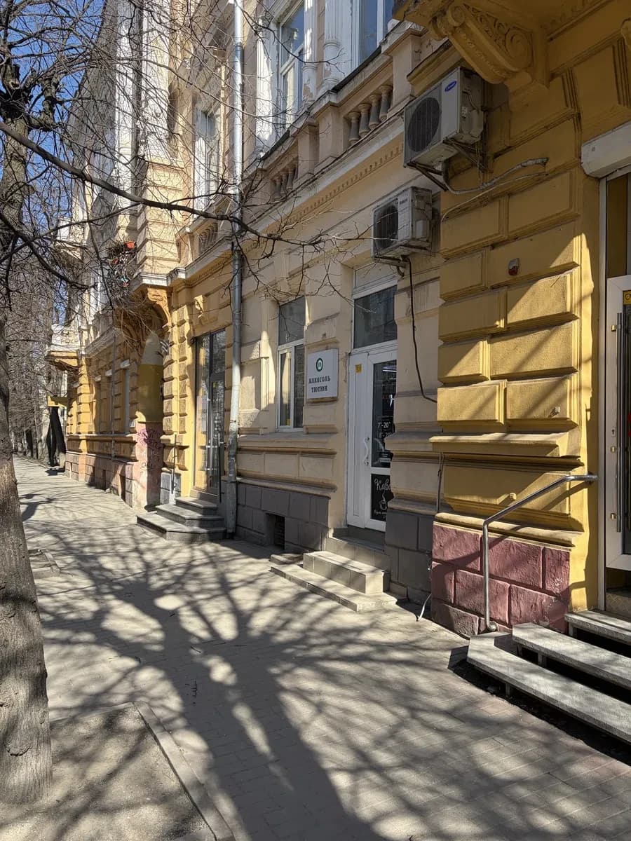 Приміщення, Івано-Франківськ: фасадний вхід, кондиціонер - фото 3
