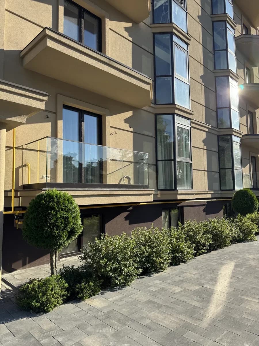 2-кімнатна квартира, Ірпінь: кухня-вітальня 18 м², тепла підлога - фото 1