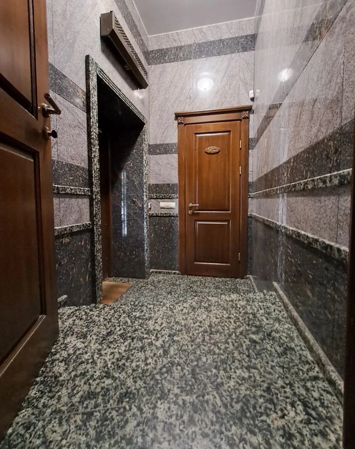 1-кімнатна квартира, Корольовський: дизайнерський ремонт, мансарда - фото 3