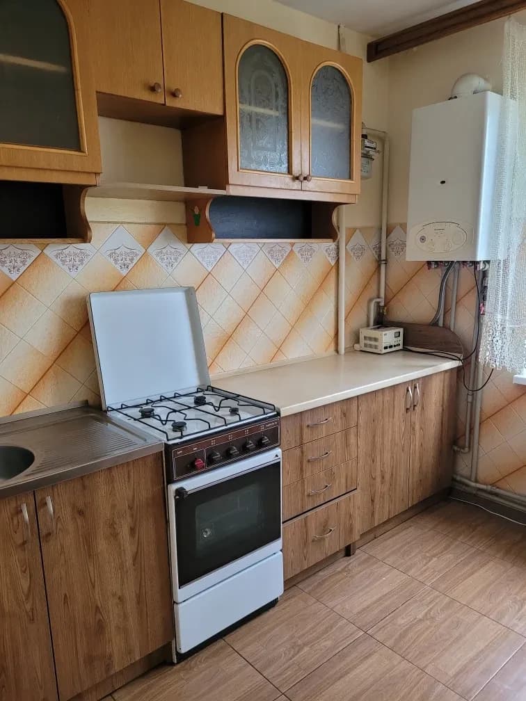 3-кімнатна квартира, Івано-Франківськ: автономне опалення, окремі кімнати