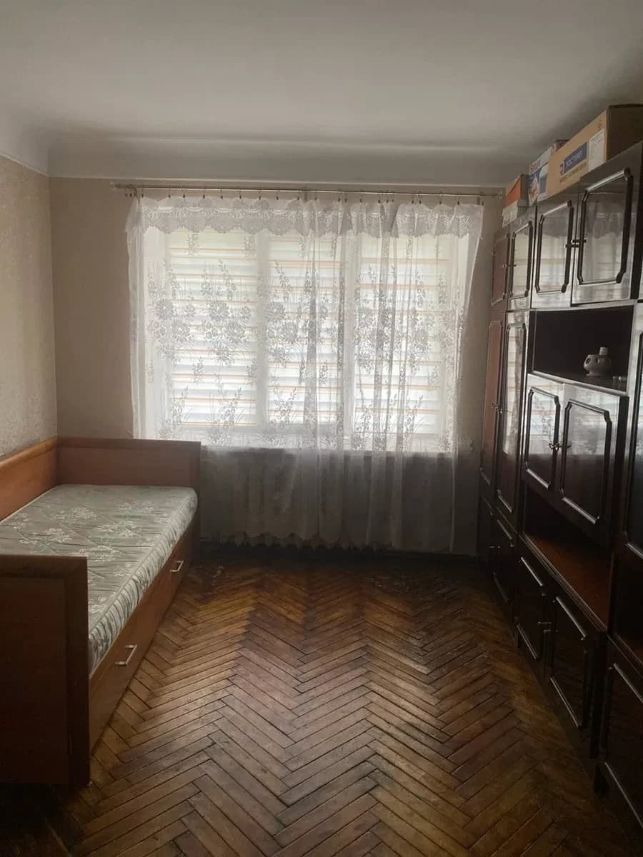 2-кімнатна квартира, Нивки: метро 10 хвилин пішки, погріб, укриття - фото 5