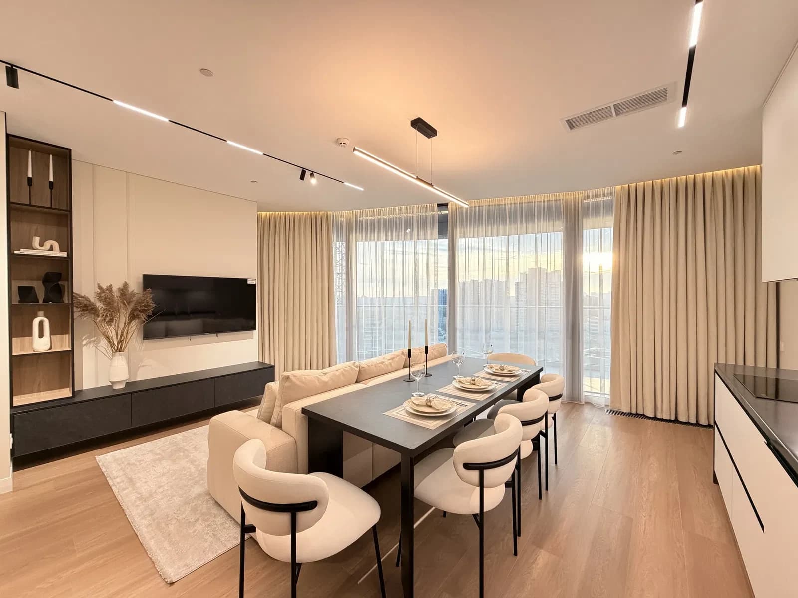 2-кімнатна квартира у ЖК Taryan towers: вид на захід сонця, тераса, генератор