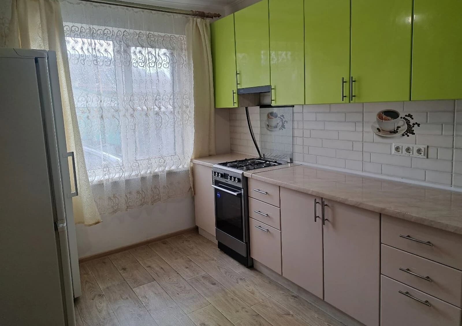 Будинок, Стрижавка: веранда, бесідка, свердловина - фото 4