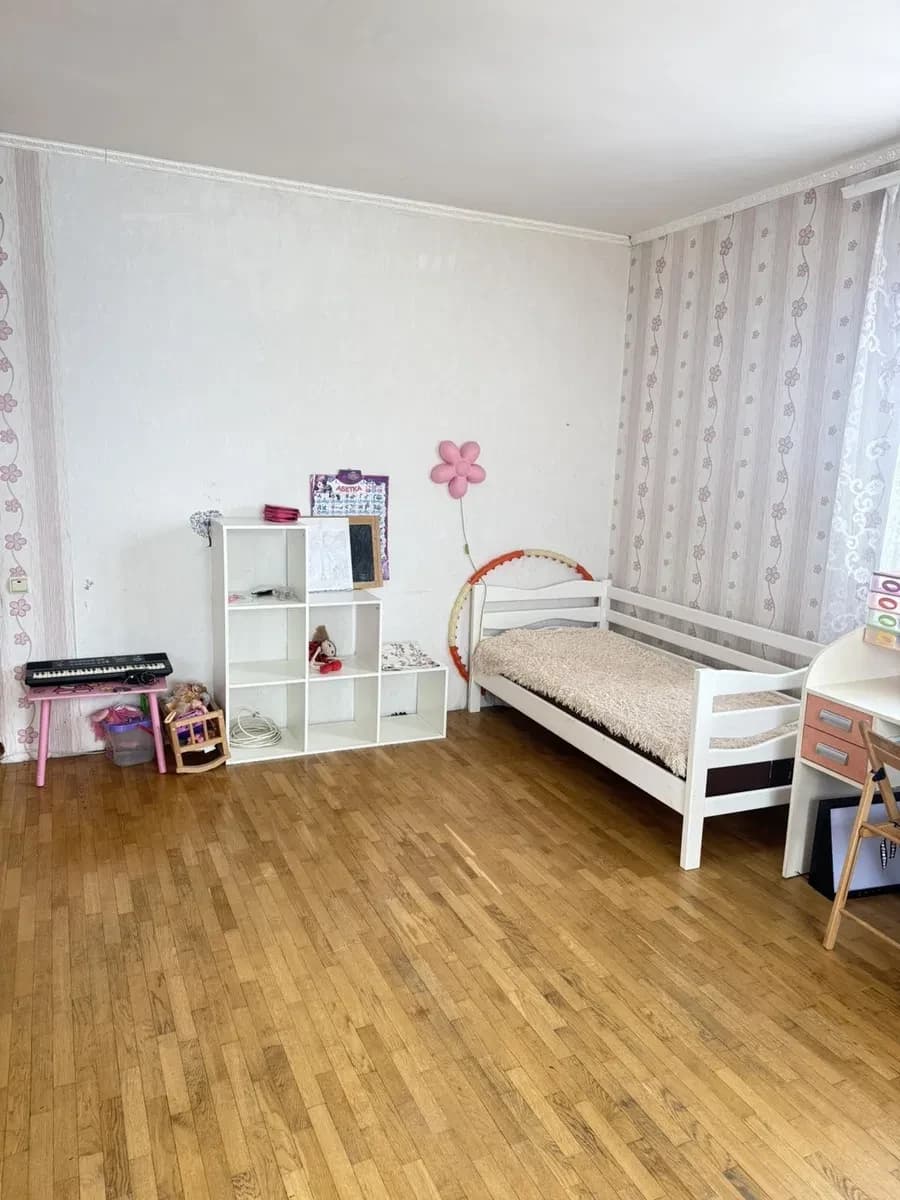 3-кімнатна квартира, Славута: мансарда, кухня-вітальня - фото 2