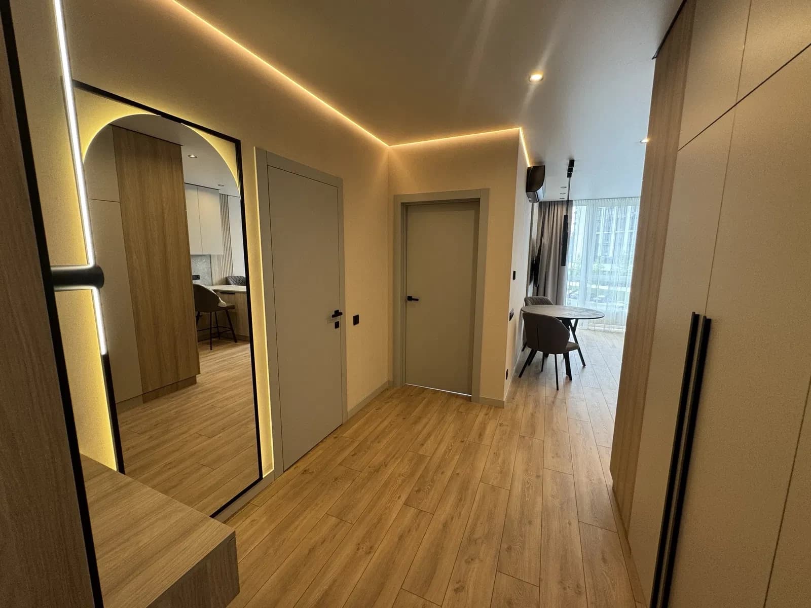 1-кімнатна квартира, ЖК Діброва Парк: перша здача, авторський ремонт - фото 2