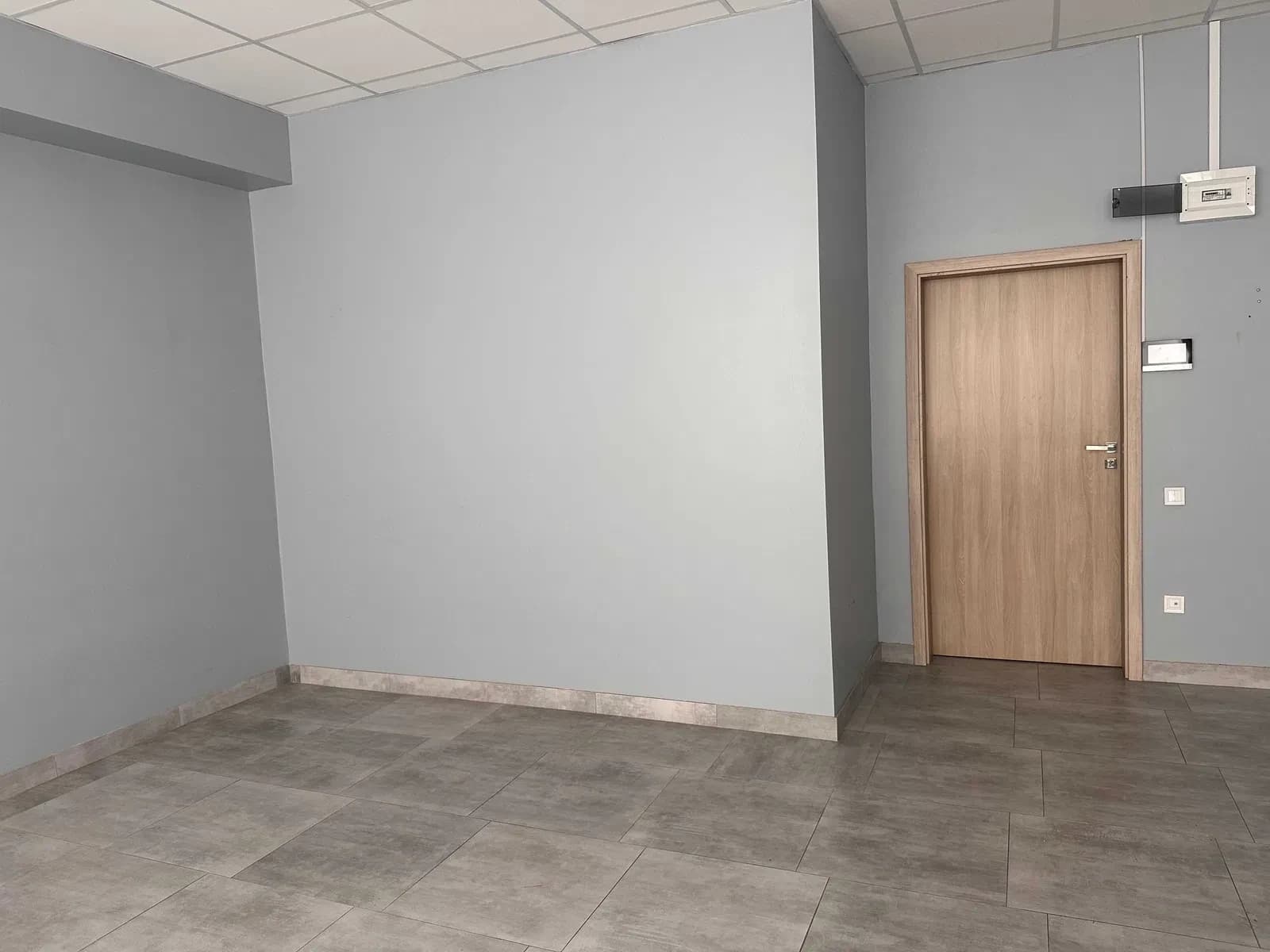 Офіс, Хаджибейський: свіжий ремонт, потужний генератор - фото 2