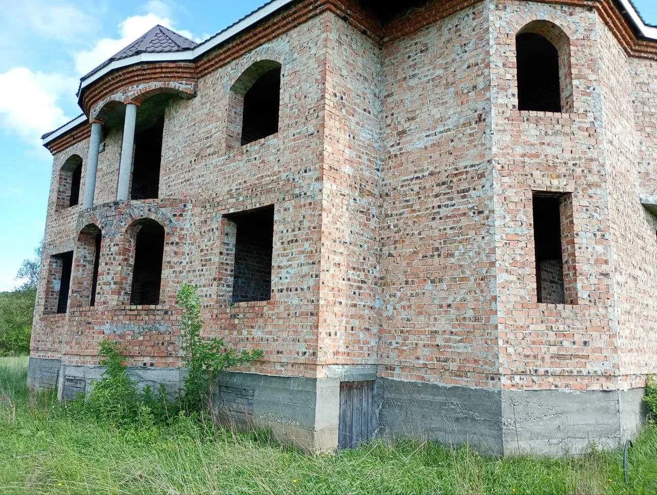 Будинок, Монастирчани: вид на Карпати, 22 сотки, підвал 50 м² - фото 5