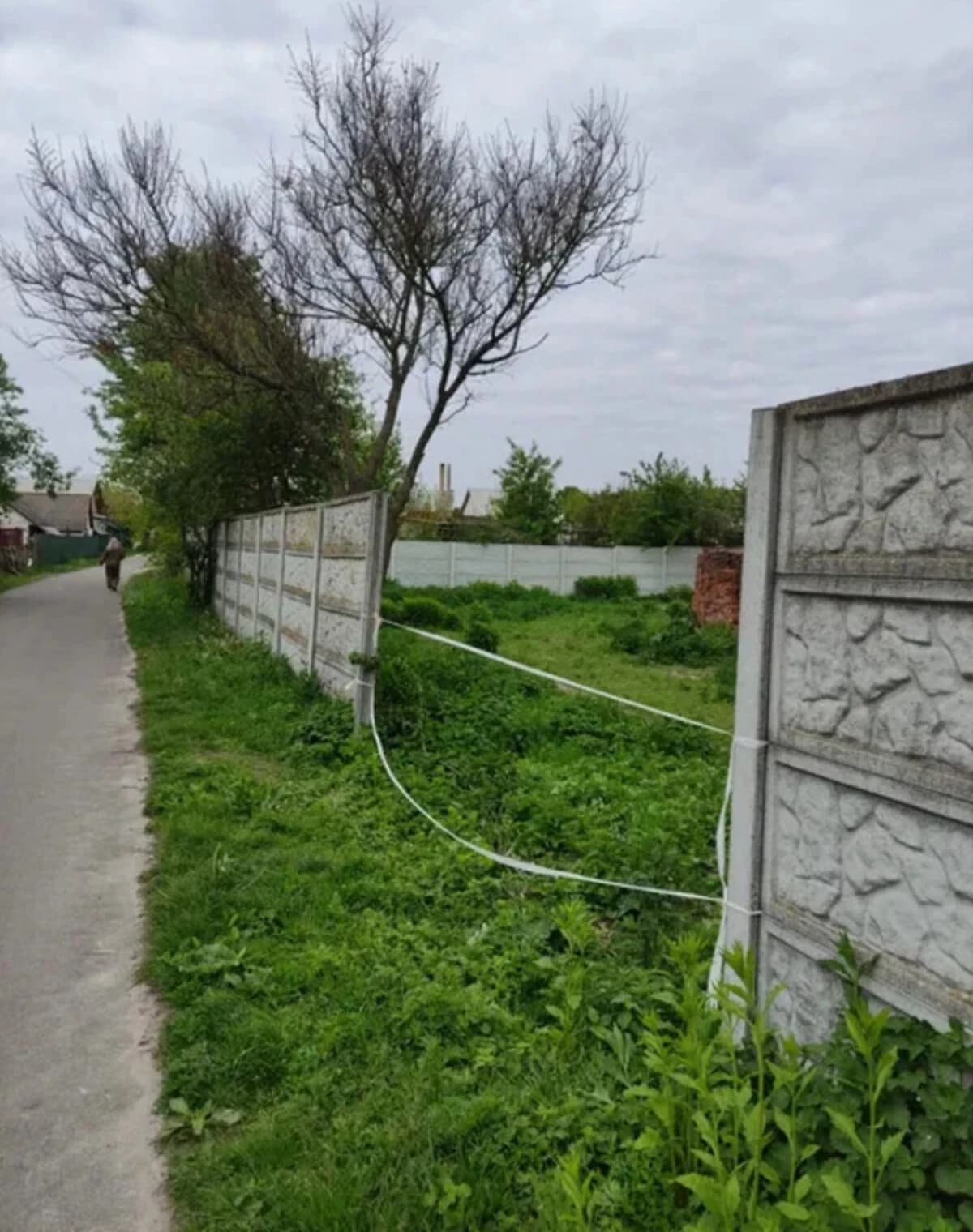 Ділянка 23 соток, Новоселівка (Чернігів): під житлову забудову, паркан - фото 1