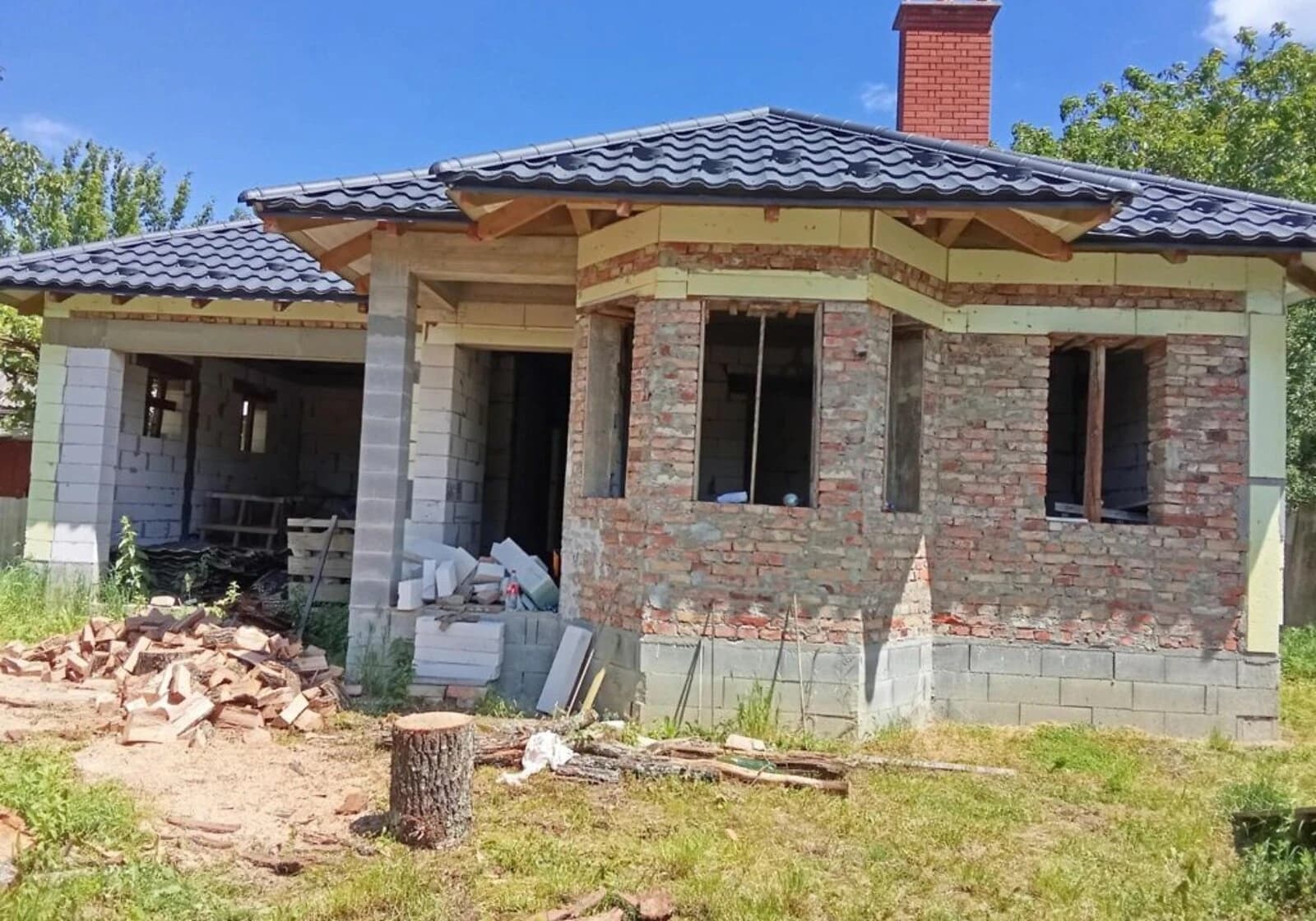 Будинок, Берегово: гараж, тераса, газобетонні стіни
