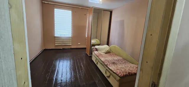 2-кімнатна квартира, Самар: можна під комерцію, гараж і погріб