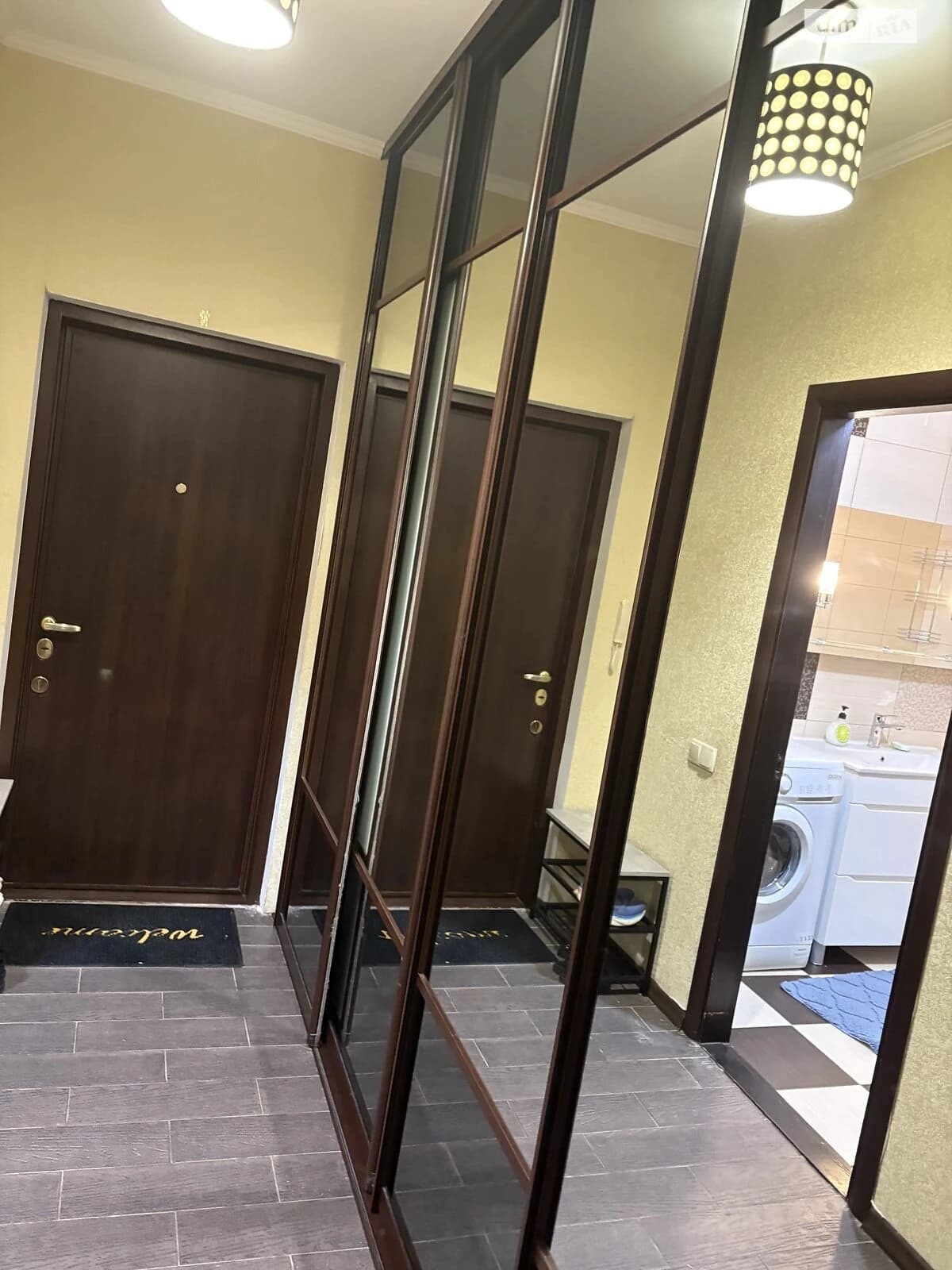 1-кімнатна квартира на Келецькій: кухня-студія, тепла підлога - фото 2