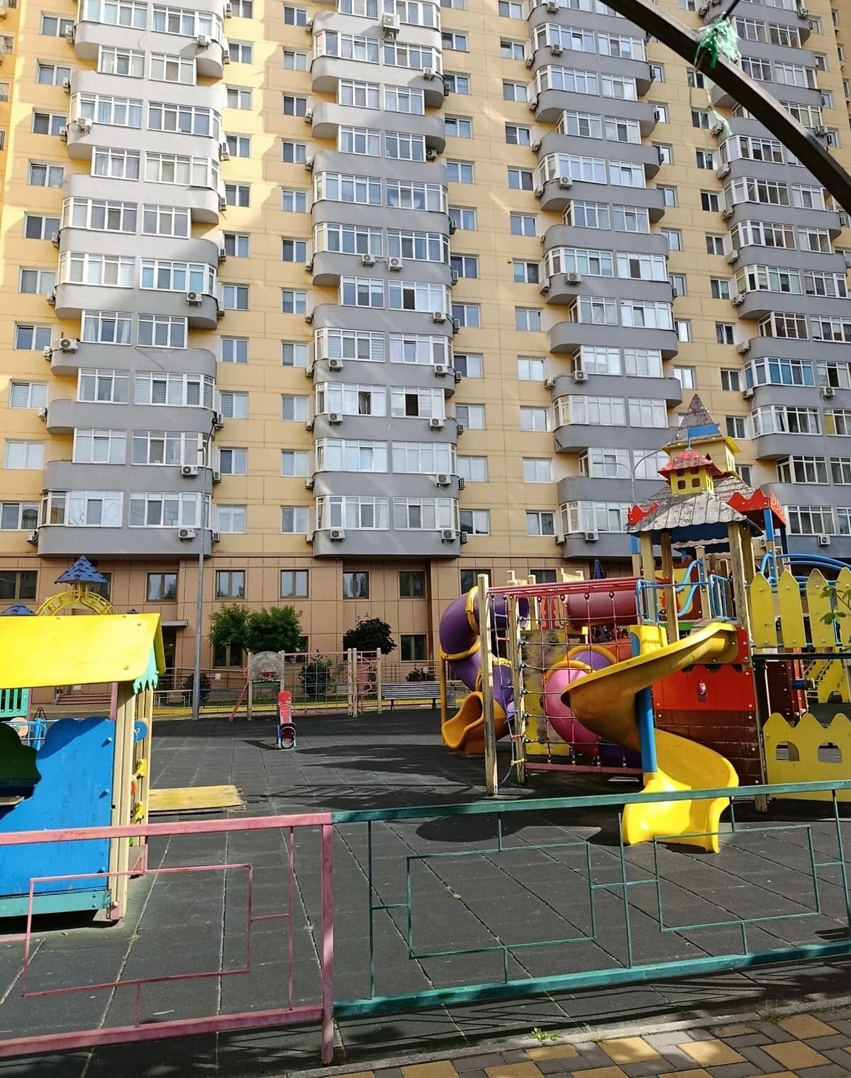 1-кімнатна квартира, Мінський Масив: кухня-студія, укриття, охорона - фото 4