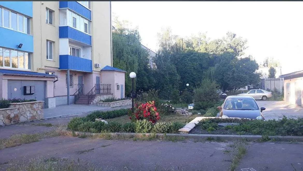 3-кімнатна квартира у ЖК Мрія: автономне опалення, під ремонт - фото 1