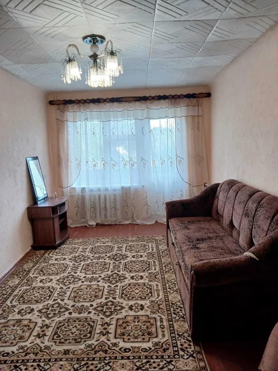 2-кімнатна квартира, Черкаси: косметичний ремонт, торг - фото 1