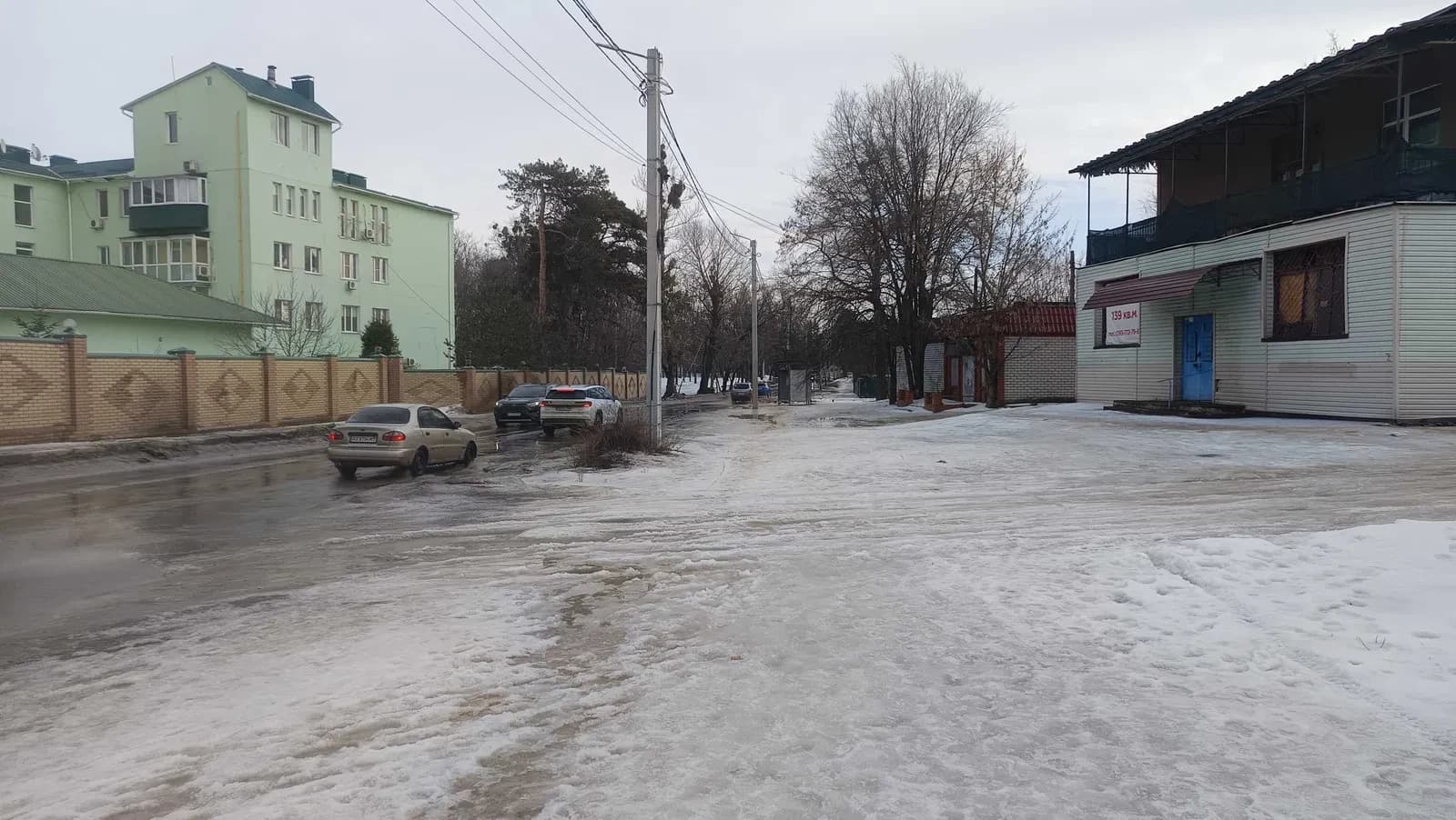 Приміщення, Новобаварський: фасадне, два входи, стеля 3,5 м - фото 1