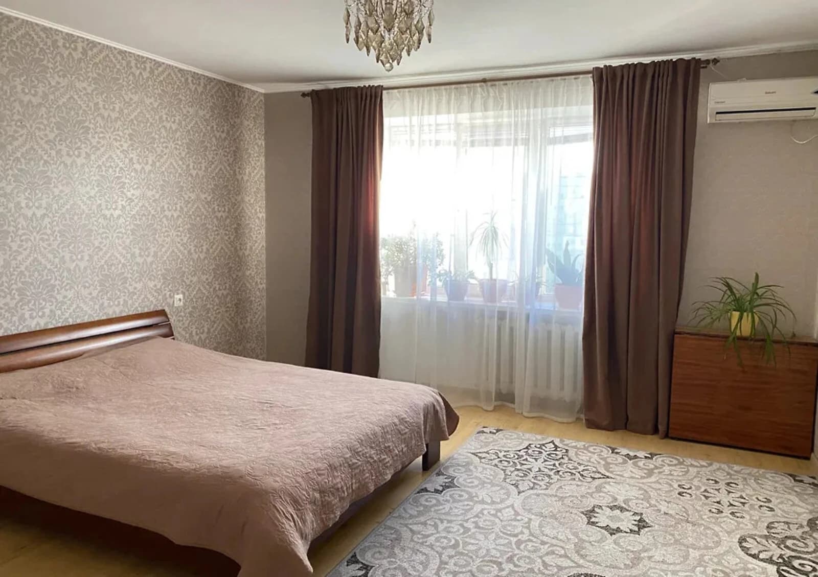 2-кімнатна квартира, Правий Поділ: євроремонт, внутрішній двір - фото 3