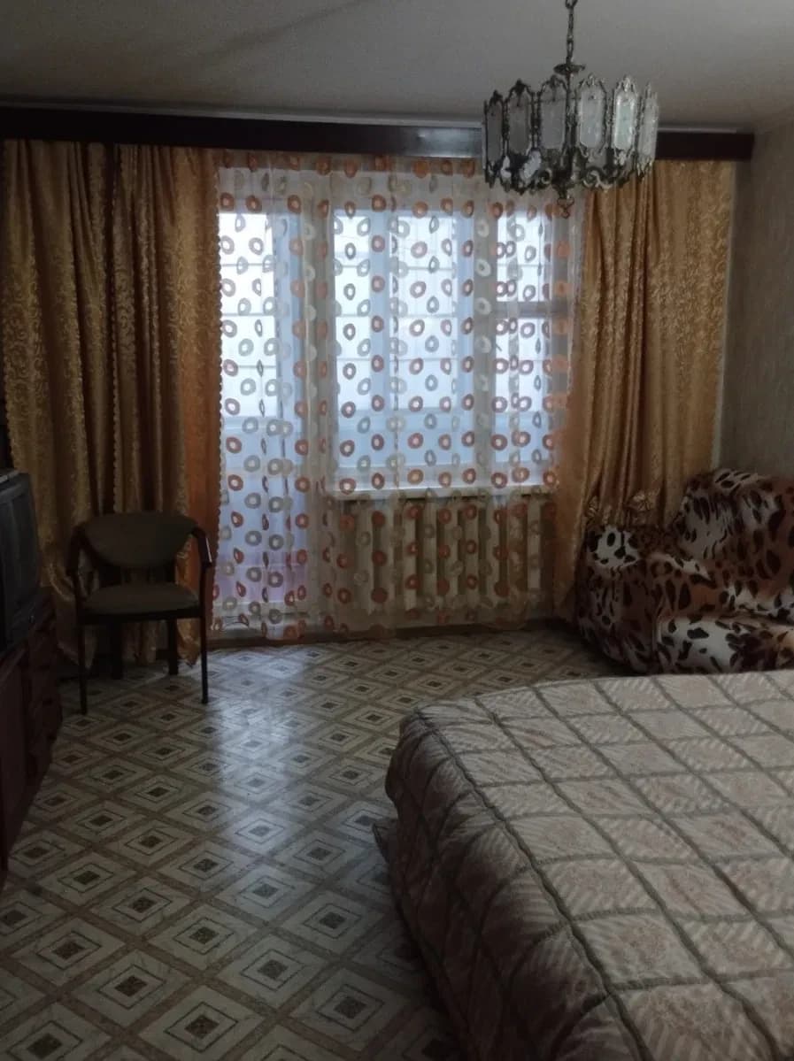 1-кімнатна квартира, Шуменський: євроремонт, лоджія 6 м² - фото 1