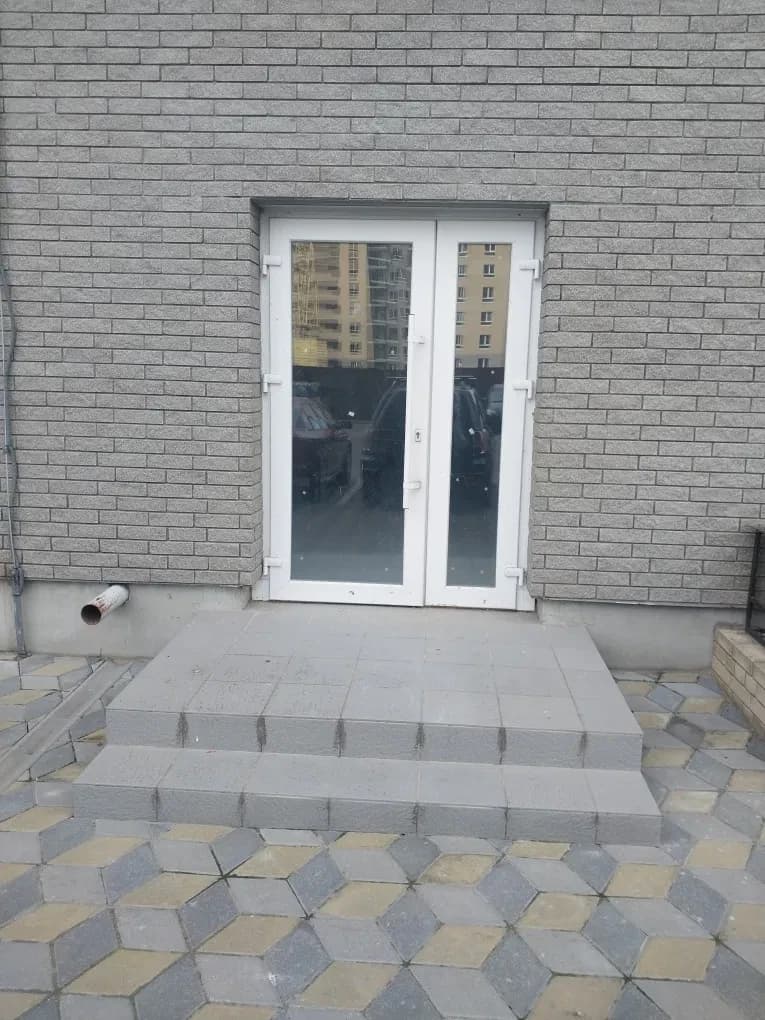 Приміщення у ЖК Графський: вхід з двору, канікули на ремонт - фото 3