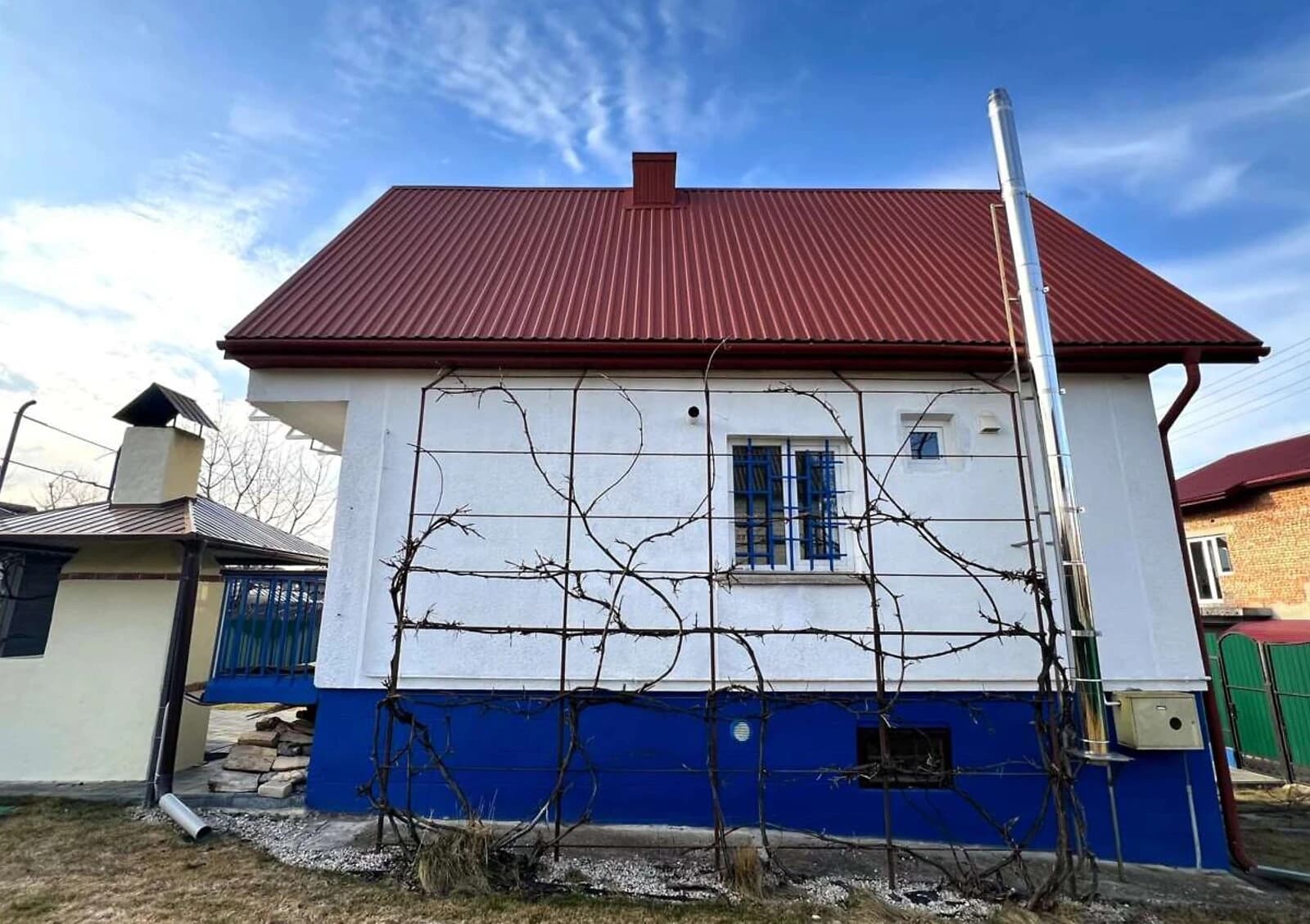 Дача, Смиківці: резервне живлення, свердловина, бесідка - фото 4