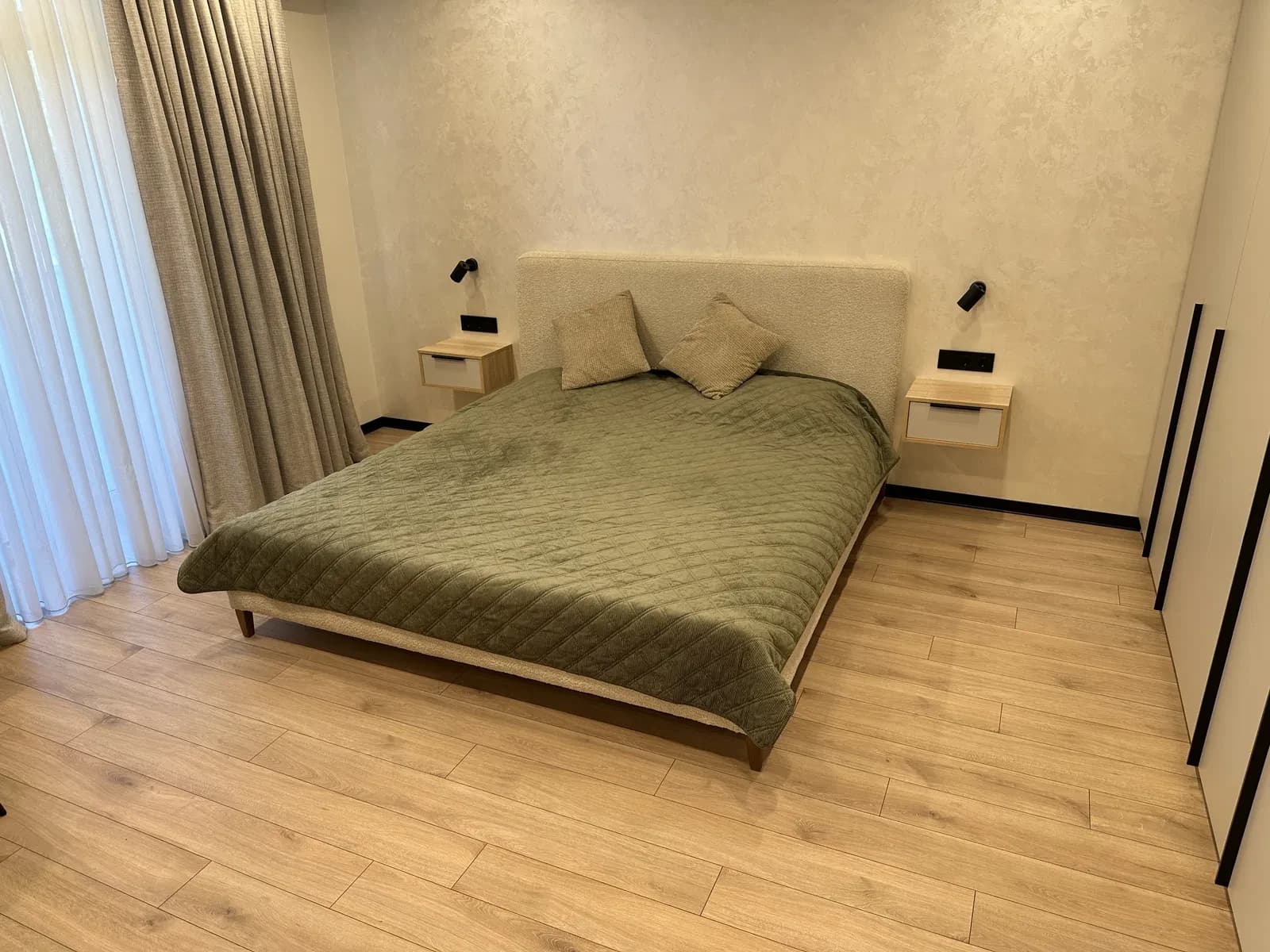 2-кімнатна квартира у ЖК Скай: вид на гори, дизайнерський ремонт - фото 4