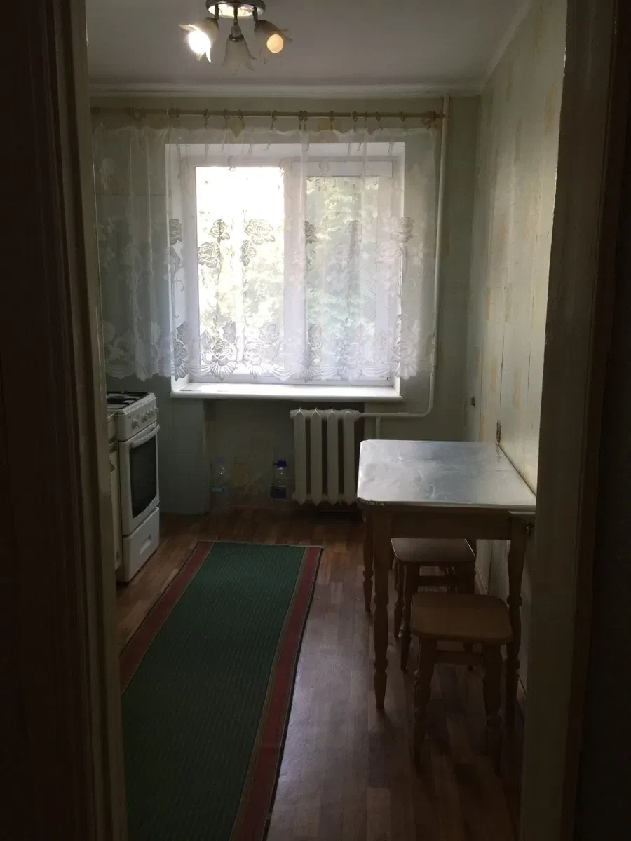3-кімнатна квартира, Бровари: три окремі кімнати, бойлер - фото 3