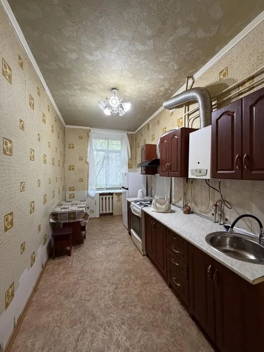2-кімнатна квартира, Центр: сталінка, електростанція 2 кВт - фото 2