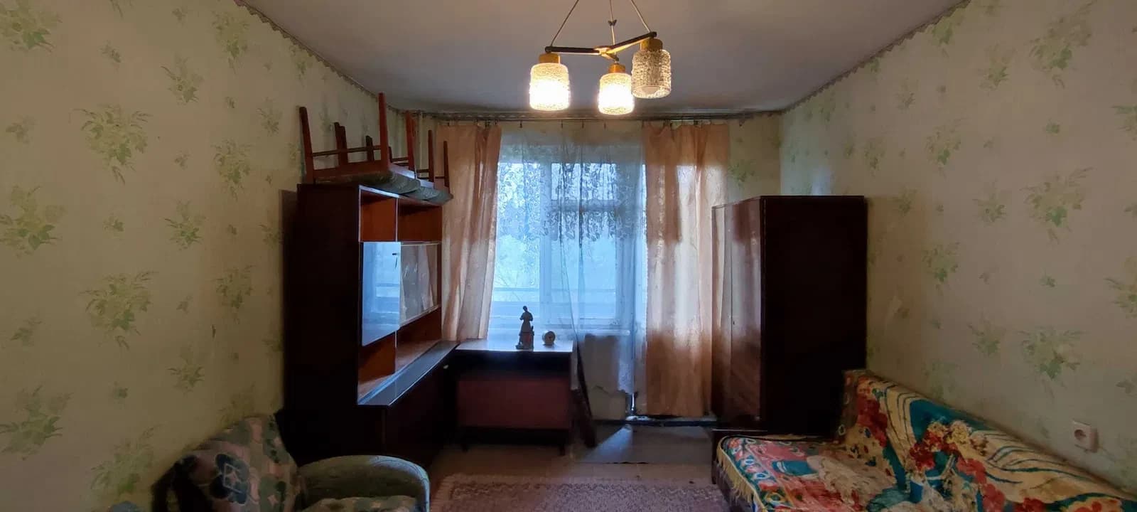 1-кімнатна квартира, Ювілейного: вид на зелений сквер - фото 1