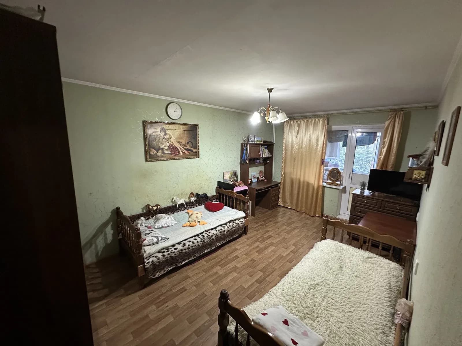 3-кімнатна квартира, Бровари: комора на поверсі, школа поруч