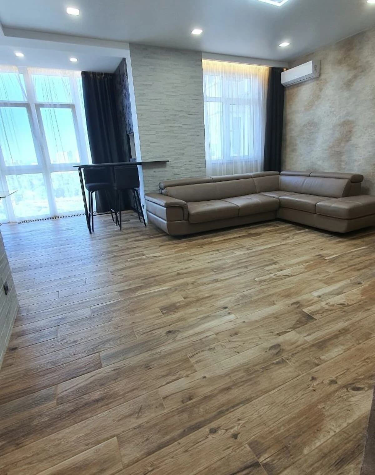 2-кімнатна квартира, Ближні Млини: кухня-студія, резервне живлення - фото 3