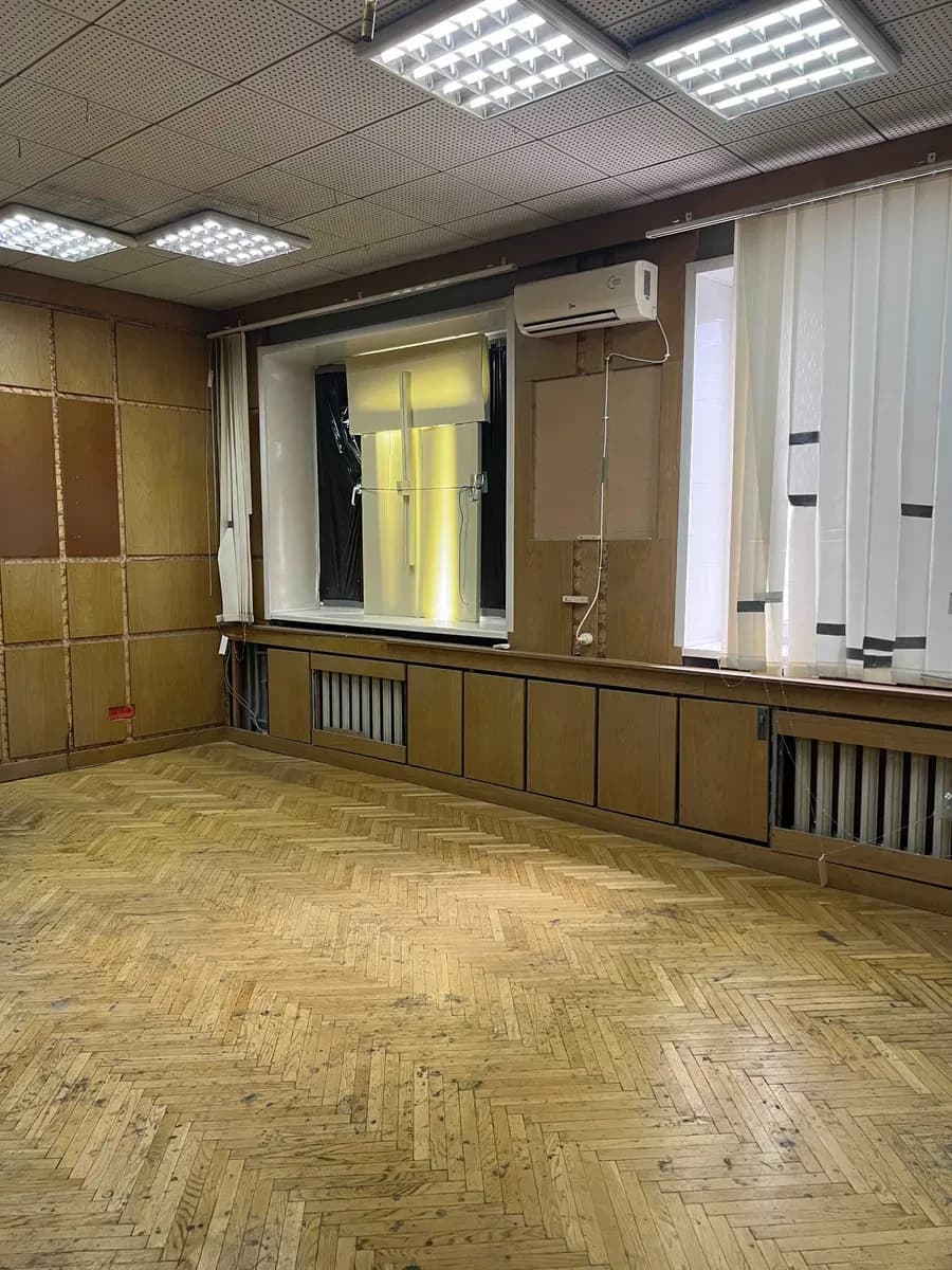 Офіс, Комунарський: кабінети 12,2-34 м², охорона, паркувальне місце - фото 5