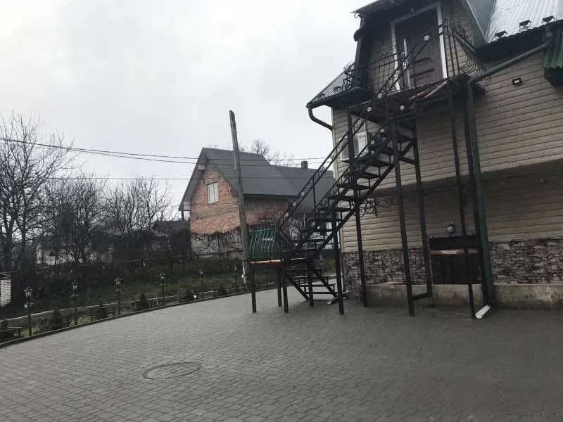 Приміщення, Роша-Стинка: 3 входи, під житло і бізнес, 360 В - фото 2