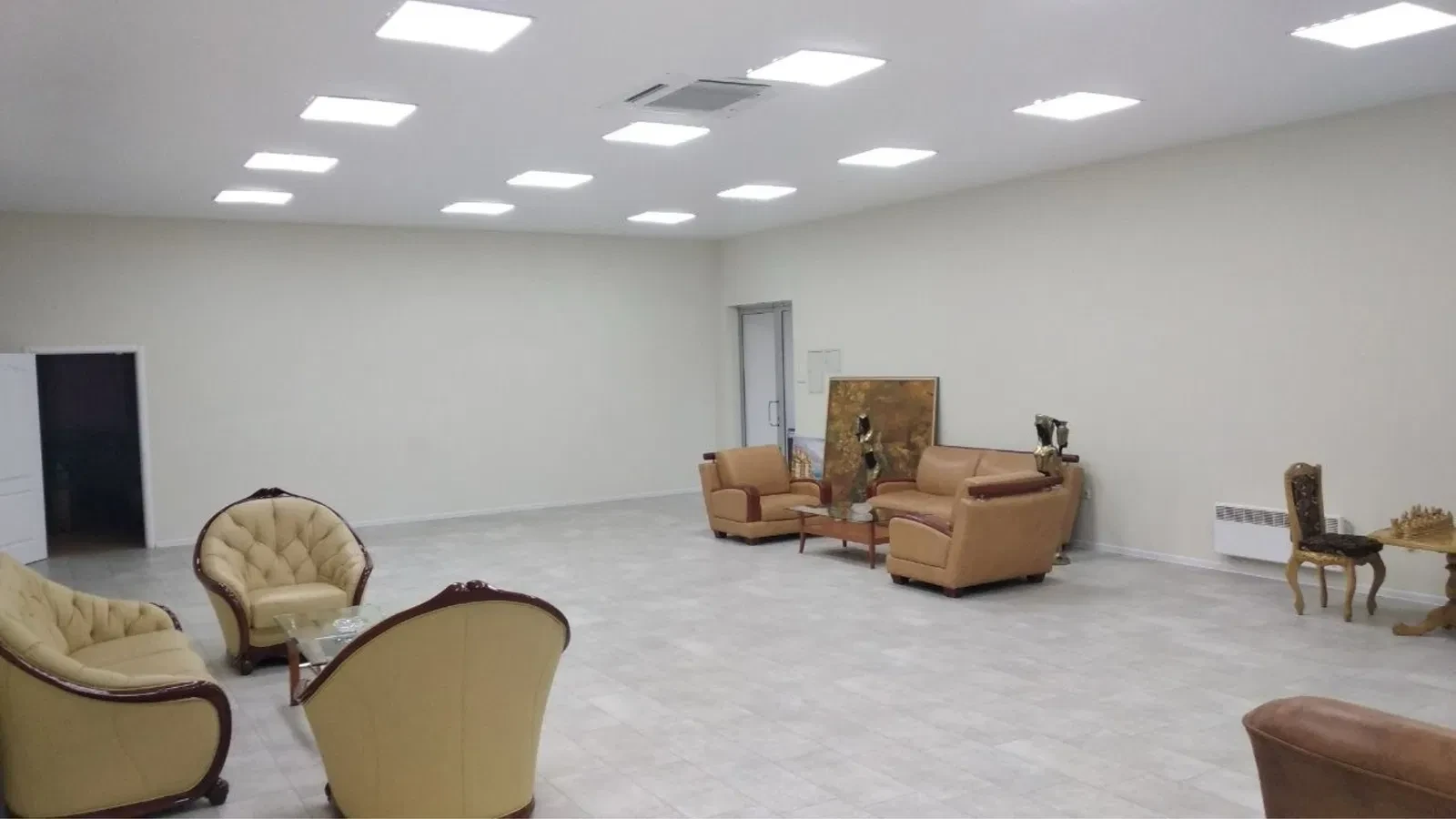 Офіс, Шевченківський: перша здача, фасадне, відкритий простір 120 м² - фото 4